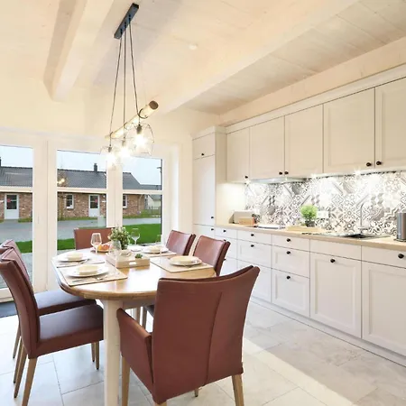 3 Bedroom Beautiful In * Dagebüll