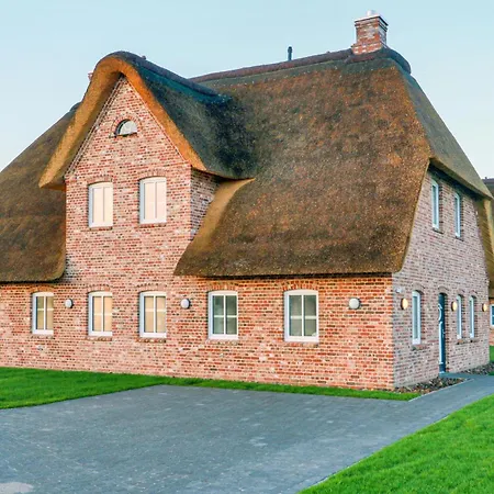 3 Bedroom Beautiful In Feriehus
