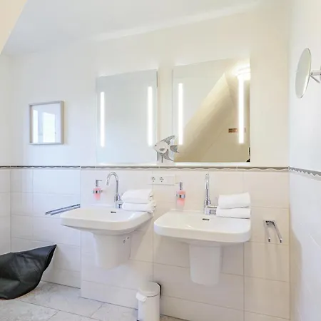 Feriehus 3 Bedroom Beautiful In *